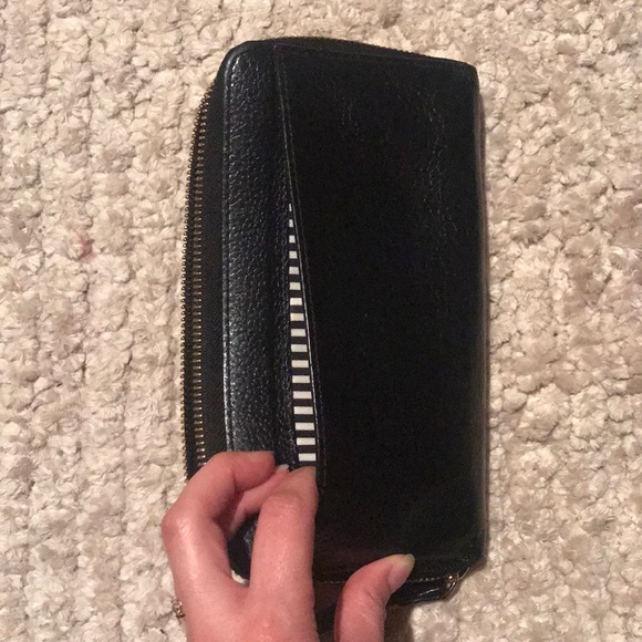 Kate Spade Wallet - Picture 3 of 4